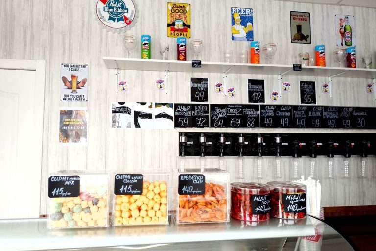 Пиво та закуски на Ювелейний 51