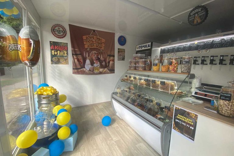 Пиво та закуски на Олимпийская 25