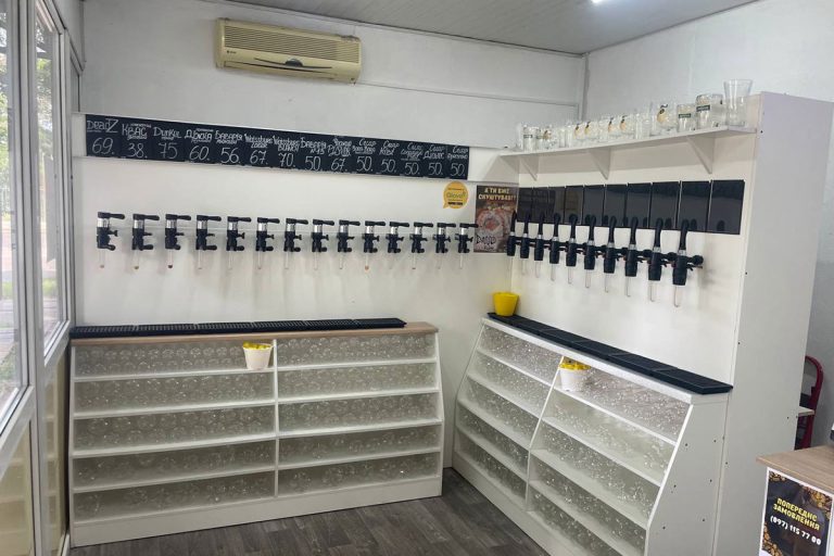 Пиво та закуски на пр Олександровский 184