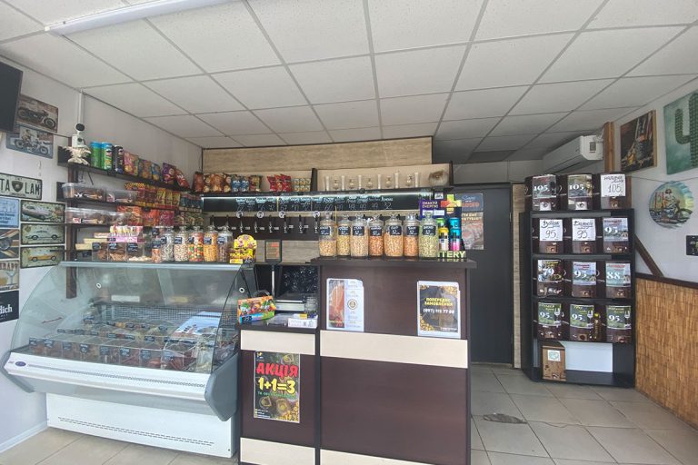 Пиво та закуски на вул. Саперная 32