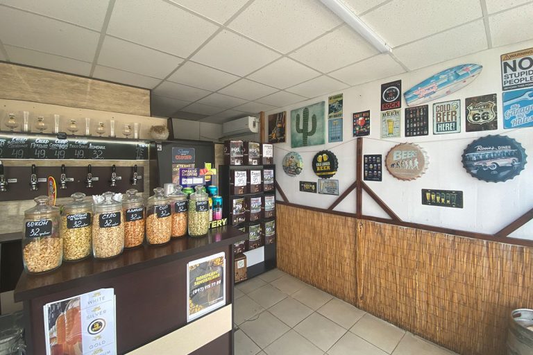 Пиво та закуски на вул. Саперная 32